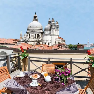 Dorsoduro Charme By Wonderful Italy Apartment Venice